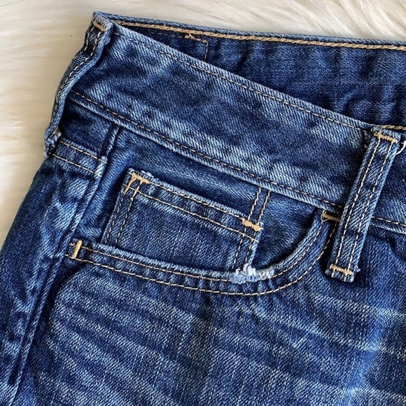 abercrombie & fitch • cuffed cutoff denim shorts - Picture 6 of 11